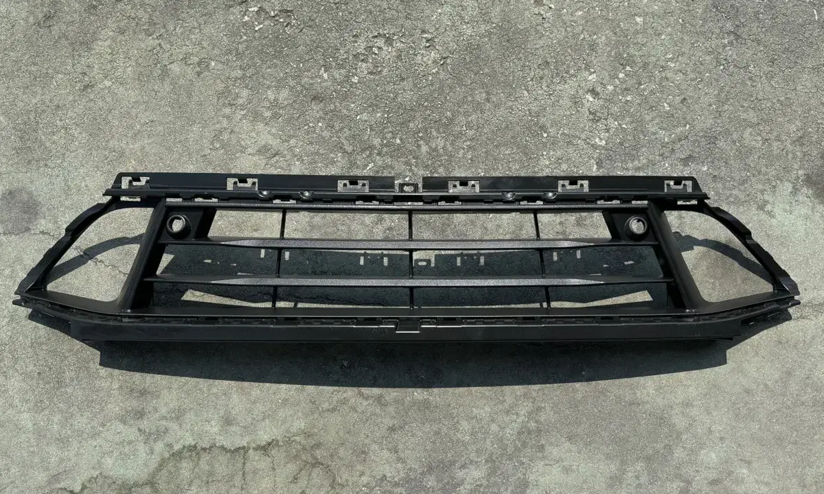 Elemente caroserie - 51117460146  GRILA INF CENTRU BARA FATA DESCHISA PDC BMW SERIA 2 F45 F46 LCI