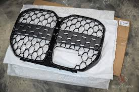 Elemente caroserie - 51139466887 GRILA FATA BMW