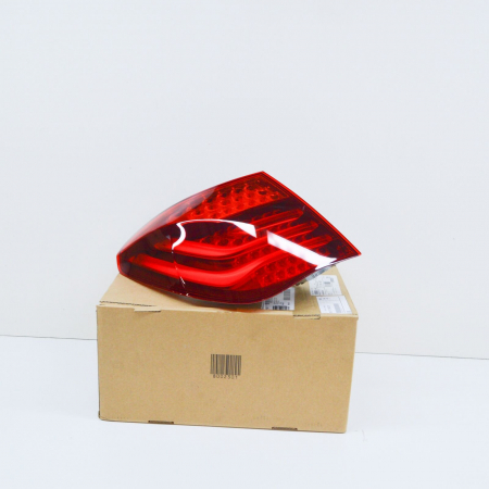 Lampa spate - 63217300268 LAMPA STOP DR PE ARIPA BMW SERIA 7 F01 F02 F03 F04