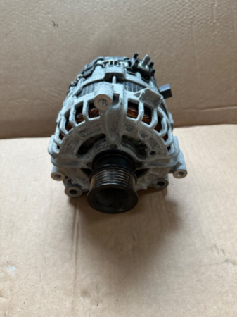 Alternator - Alternator BMW G20 G30 G11 G12 G01 G02 G05 G06 G07  12318571358