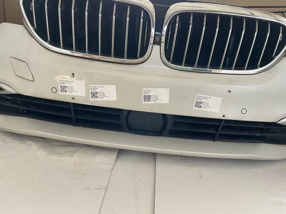 Bara fata - Bara BMW seria 5 G30 G31 G38 tragar trager radiator O.E.