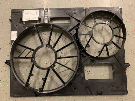 Sistem răcire - CARCASA/SUPORT ELECTROVENTILATOARE A.M. 7L0121207D - VW TOUAREG 03-10