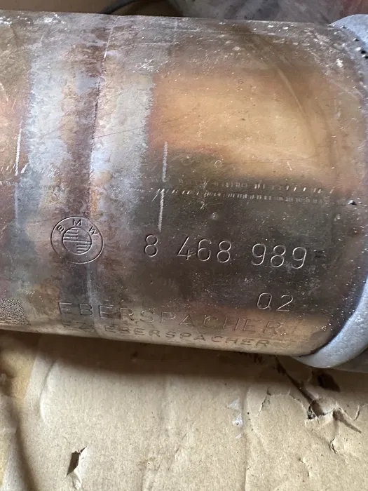 Catalizator pentru BMW seria 3 G20 G21 5 G30 7 G11 G12 X3 X4 [2]