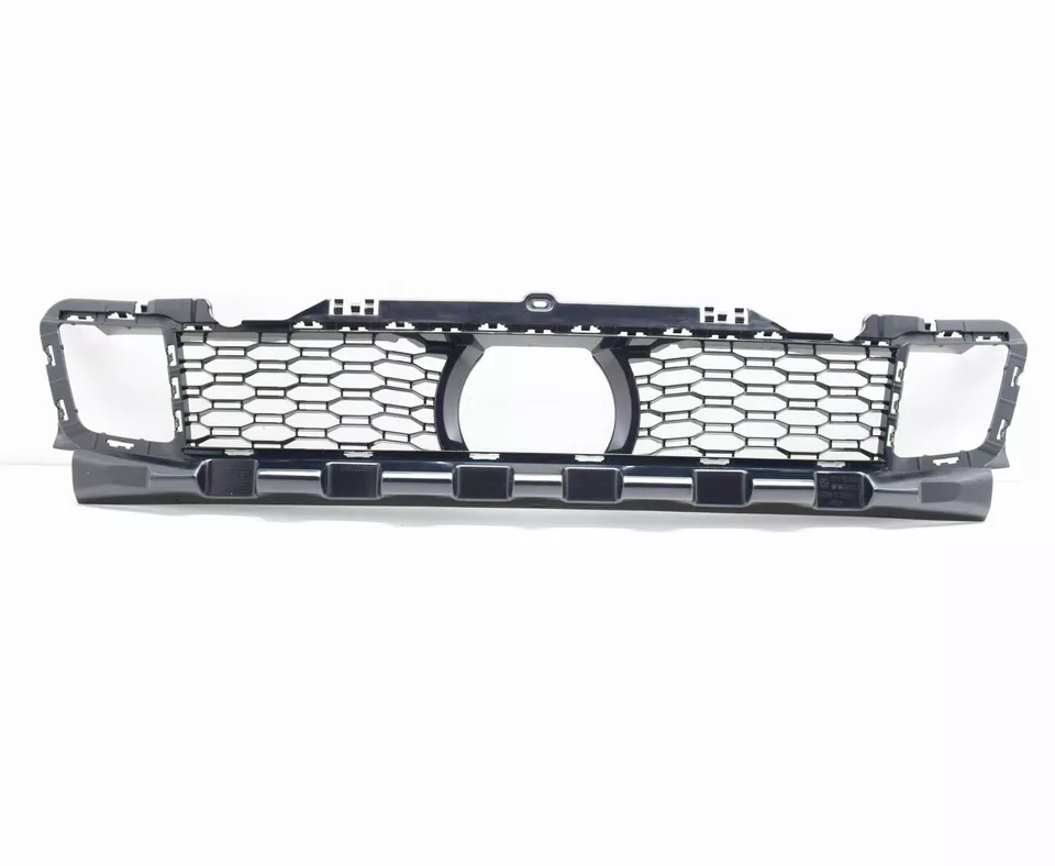 Elemente caroserie - GRILA INF CENTRALA BARA FATA O.E. 51118074000 - BMW SERIES 7 (G11/G12)