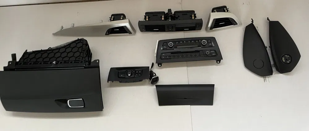 Bord - Panou clima trimuri BMW seria 1,3,4 F20 F21 F30 F31 F32 F34 F36 O.E.