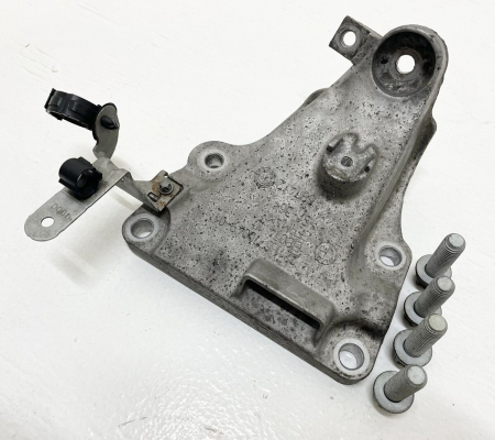 Motor - Suport motor, stanga O.E. 22116770049 - BMW SERIA 3 , X1