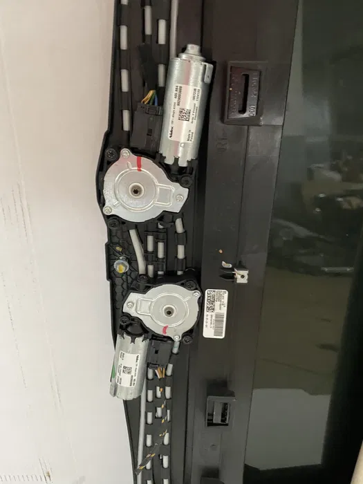 Trapa panoramic BMW seria 3 G20 G21 sticla motoras tapiterie O.E. [1]