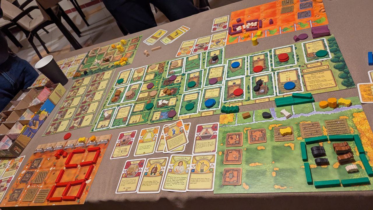 Ce sunt jocurile de societate si cum alegi cel mai potrivit joc (Ghid complet 2026)