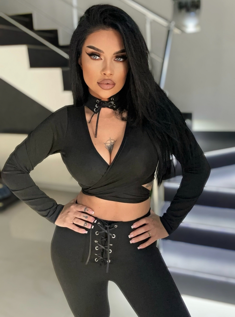 Compleu Negru de Dama Lung Baddie Black din 2 Piese Textura Mata Modelator Compresiv Anticelulitic Efect Push Up Elegant | BOMBFIT [6]