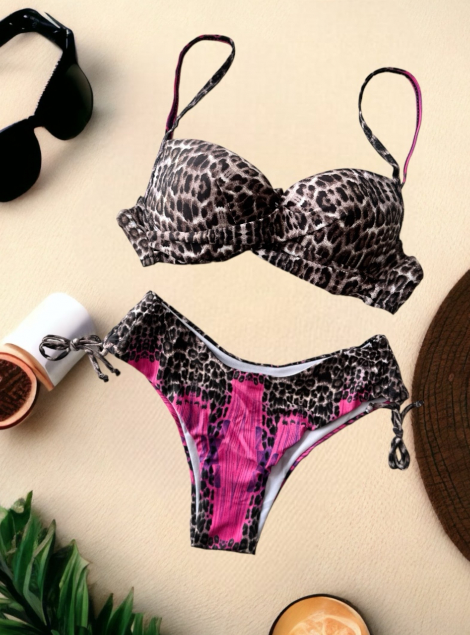 Costum de Baie Roz Pink Leopard cu Imprimeu Bej Crem Pentru Femei din 2 Piese Modelator Efect Push Up | BOMBFIT [4]
