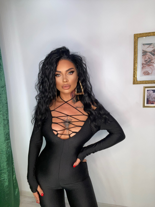 Salopeta Lucioasa Neagra Dama Lunga Decoltata cu Siret Modelatoare si Compresiva Baddie Black din Lycra | BOMBFIT [7]
