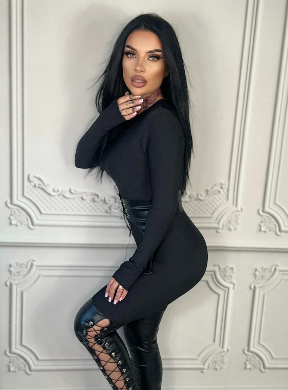 Salopeta Neagra de Dama Lunga Hardcore cu Textura Mata si Piele Modelatoare si Anticelulitica | BOMBFIT [12]