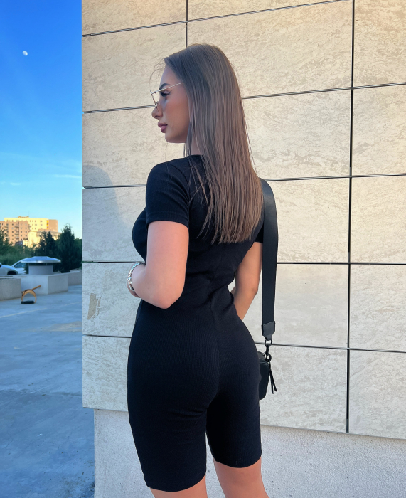 Salopeta Neagra de Dama Scurta Nova Black Summer cu Textura Mata Modelatoare si Anticelulitica | BOMBFIT [3]