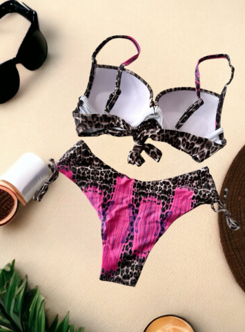 Costum de Baie Roz Pink Leopard cu Imprimeu Bej Crem Pentru Femei din 2 Piese Modelator Efect Push Up | BOMBFIT [4]