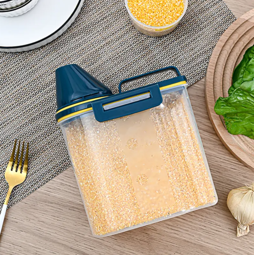 Cutie alimentara pentru cereale, transparenta, design compact, capac etans prevazut cu cana de masurare integrata, 2 L, Verde [1]