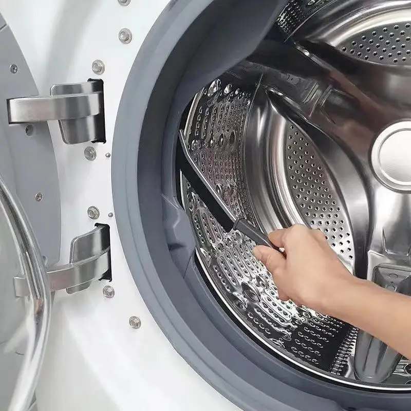 Perie specializată pentru curățarea spațiilor înguste și colțurilor [5]