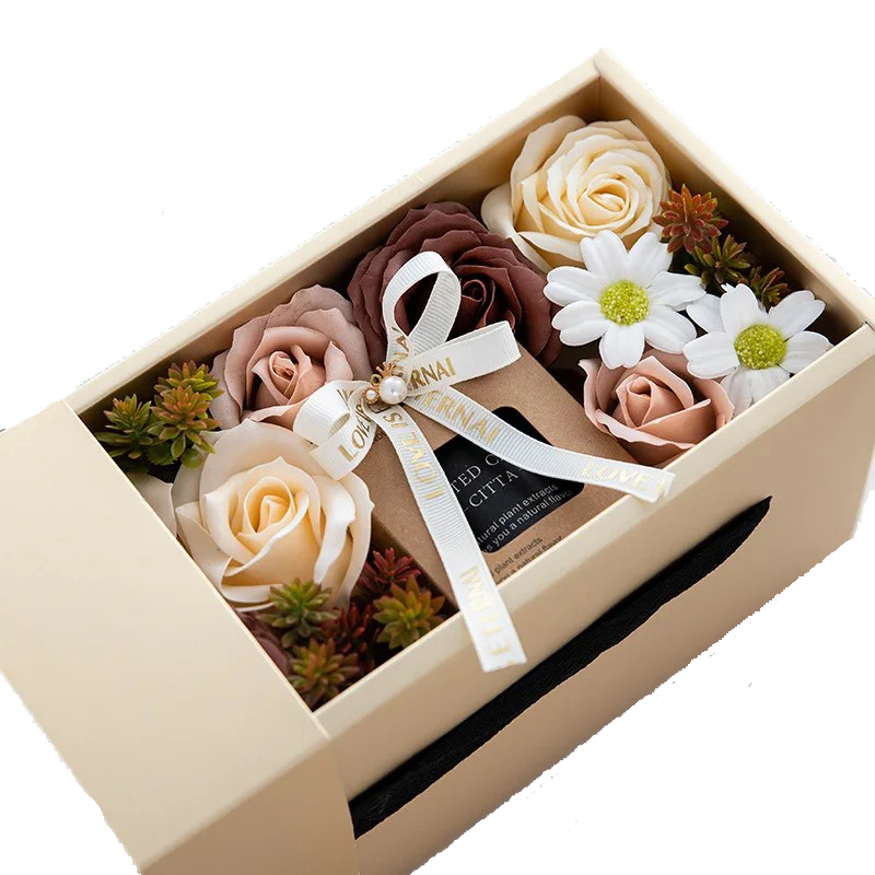 Set lumânare parfumată și aranjament floral cu trandafiri din săpun, Crem [1]