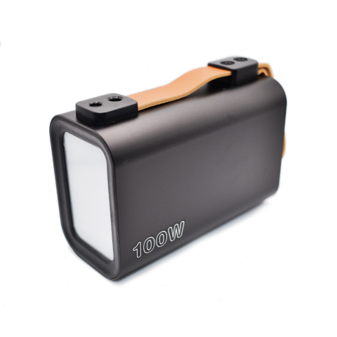 Gadgeturi - Baterie portabilă 100W cu încărcare rapidă, lanternă și afișaj digital