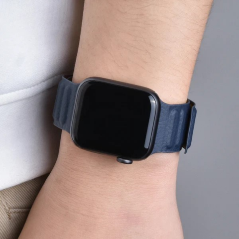 Curea magnetică din piele compatibila cu Apple Watch 42/44/45/49mm, reglabila, Midnight Blue [3]