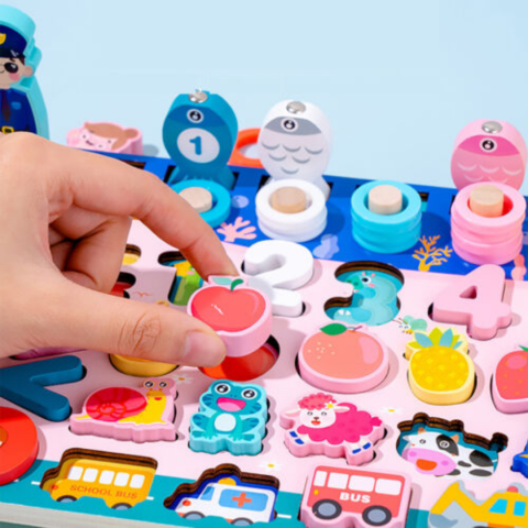 Placa interactiva din lemn cu cifre si semne matematice [5]