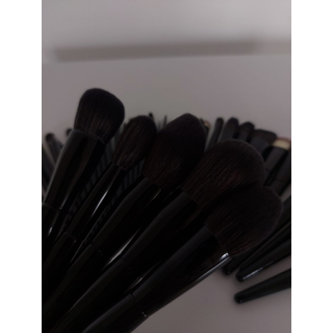 Set 40 pensule machiaj profesionale, mâner lemn, păr sintetic, Negru [4]