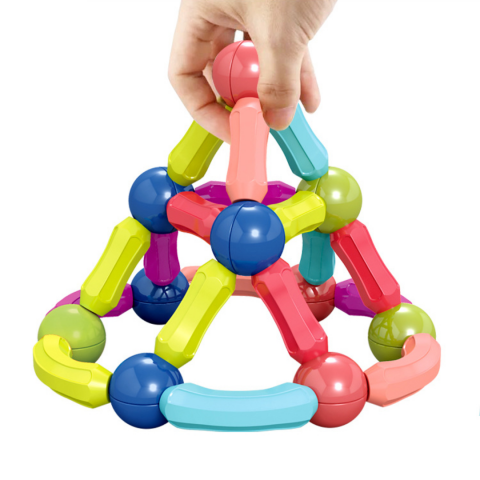 Set magnetic de construit cu 84 piese [2]