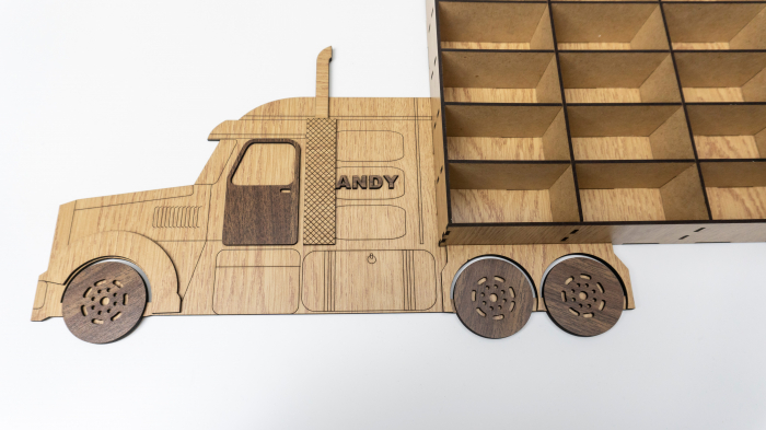 Camion organizator pentru masinute [2]