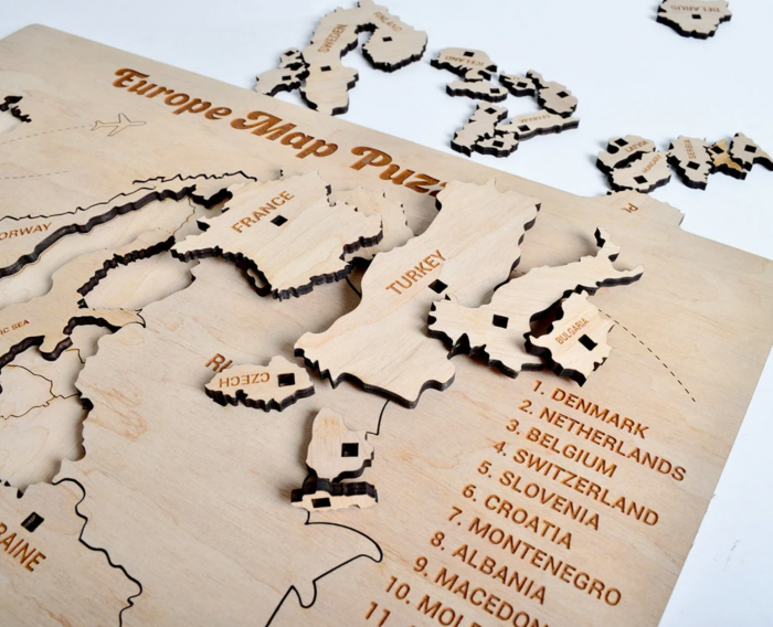 Puzzle Harta [3]