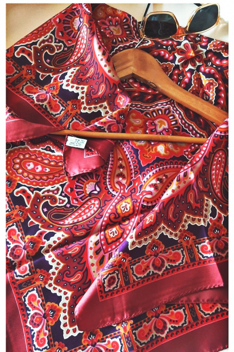 Esarfa dama, matase naturala 100 %, rosie, cu diverse forme si motive, 90x90 cm, Fattorseta, made in Italy [3]