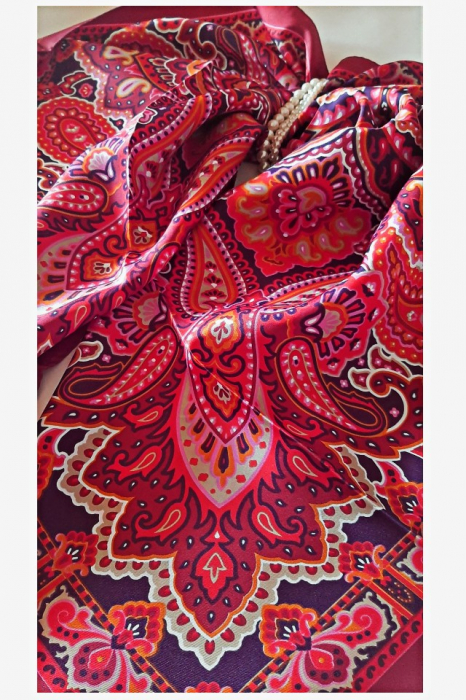 Esarfa dama, matase naturala 100 %, rosie, cu diverse forme si motive, 90x90 cm, Fattorseta, made in Italy [2]