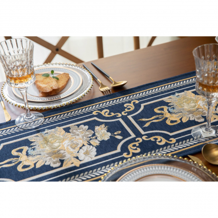 Napron elegant pentru masa, fond albastru cu flori aurii brodate, ciucuri crem si bleu Atlantic, din bumbac si poliester, 33X180cm, tesatura de calitate superioara, design clasic si elegant, Albastru [2]