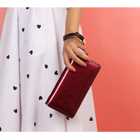 Portofel dama, elegant, piele lacuita, cu bareta, visiniu , 195x25x100 mm [1]