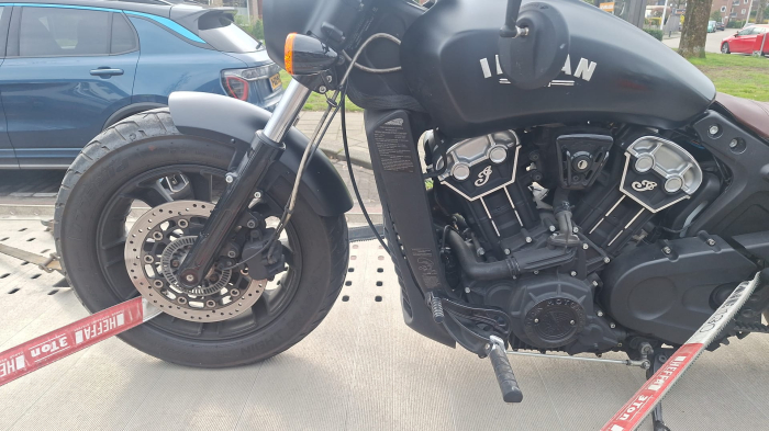 Indian scout bobber 2020 - thunder black smoke ABS [3]