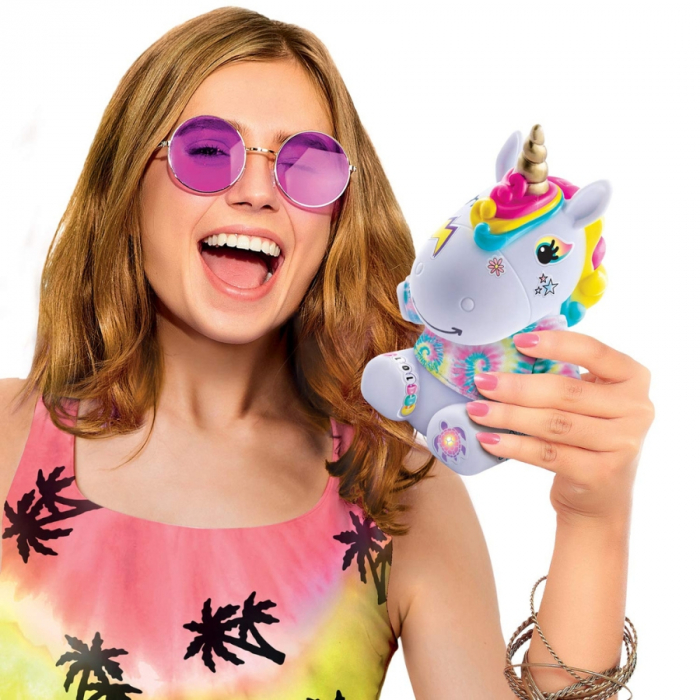 Set creativ Canal Toys, Jucarie pentru colorat, Unicorn Fosforescent cu autocolante, strasuri si markere [5]