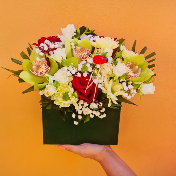 Aranjament Floral in Plic Catifea Sarut Dulce [2]