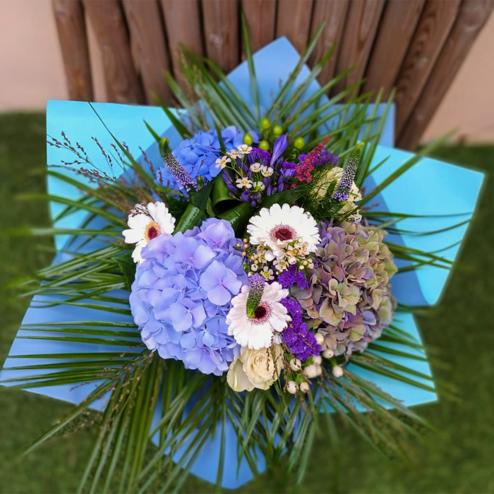 Buchet cu Hortensii Albastre [2]