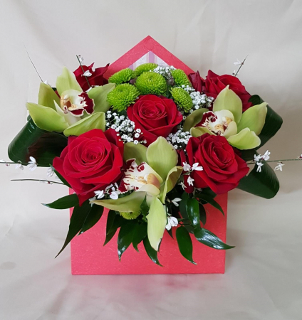 Aranjamente - Aranjament Floral in Cutie Plic