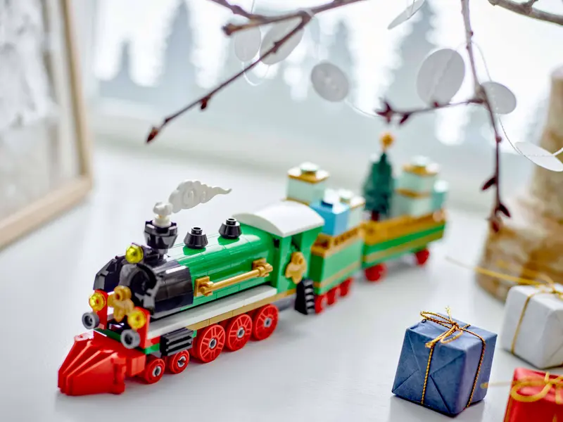 LEGO Creator - Trenul sărbătorilor de iarnă [4]