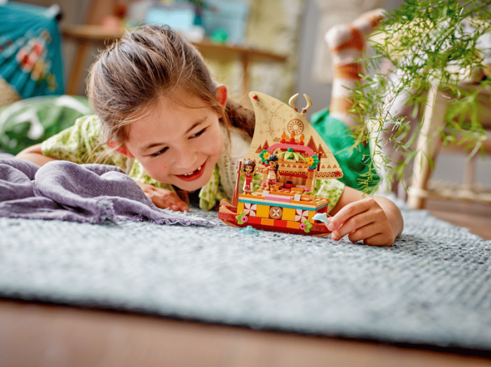 LEGO® Disney Princess - Catamaranul polinezian al Moanei 43210, 321 piese [5]