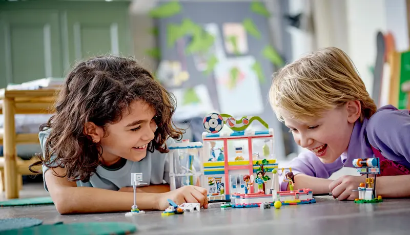 LEGO® Friends - Centru sportiv 41744, 832 piese [2]