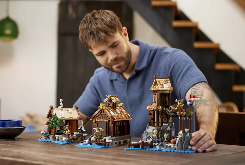LEGO® Ideas - Sat viking 21343, 2103 piese [2]