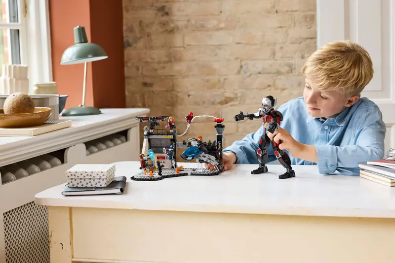 LEGO® Marvel - Batalia plina de actiune din Capitanul America: Razboi civil 76314, 736 piese [6]