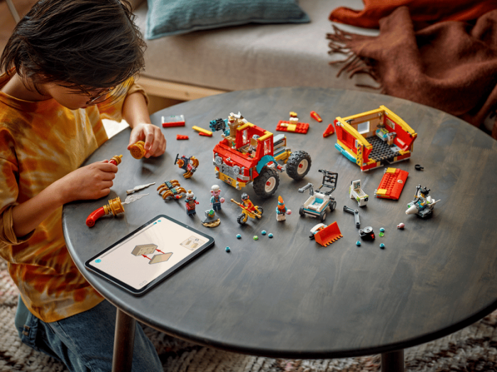 LEGO Monkie Kid - Camionul electric al echipei lui Monkie Kid 80055, 712 piese [7]