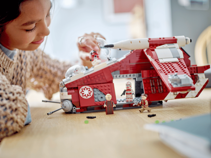LEGO® Star Wars - Nava de lupta a gardienilor de pe Coruscant 75354, 1083 piese [9]