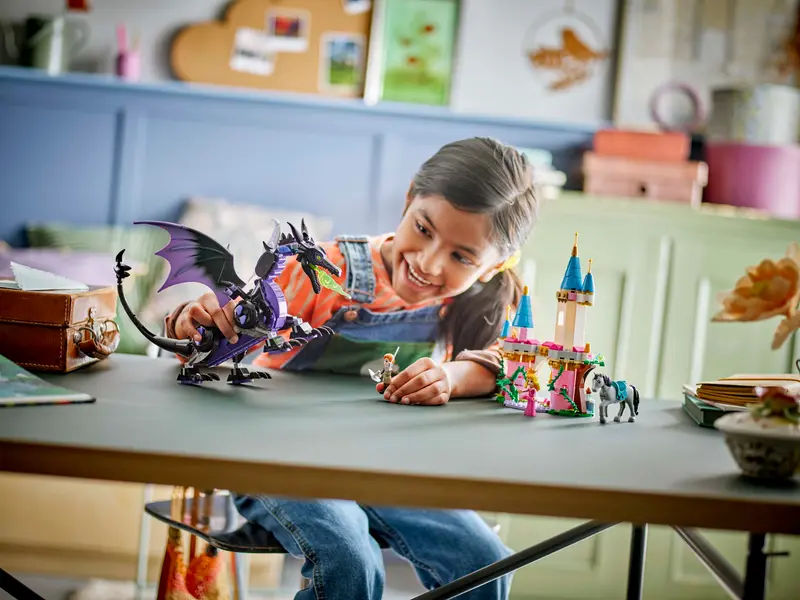 LEGO® Disney Princess™ - Maleficent sub forma de dragon 43240, 583 piese [6]