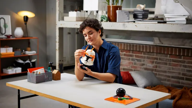 LEGO® Star Wars™ - Clona Comandantul Cody™ Casca 75350, 766 piese [1]