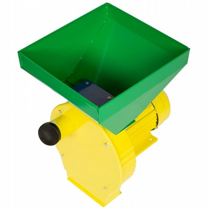 Procraft Vat Mare gabonamalom, 3,5 kW, 250 kg/h, 4 szitát tartalmaz [3]