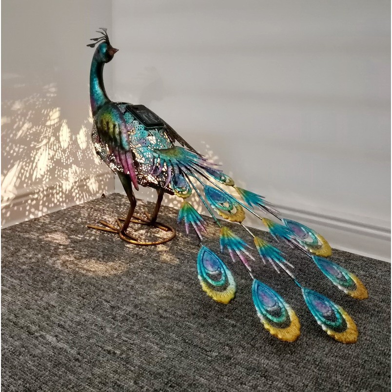 Decoratiune de Gradina cu Lampa solara, Flippy, Model Paun Pitic, Iluminare Led si Incarcare Solara, 66 x 33.5 x 26.5 cm, din Fier, Albastru Multicolor [3]