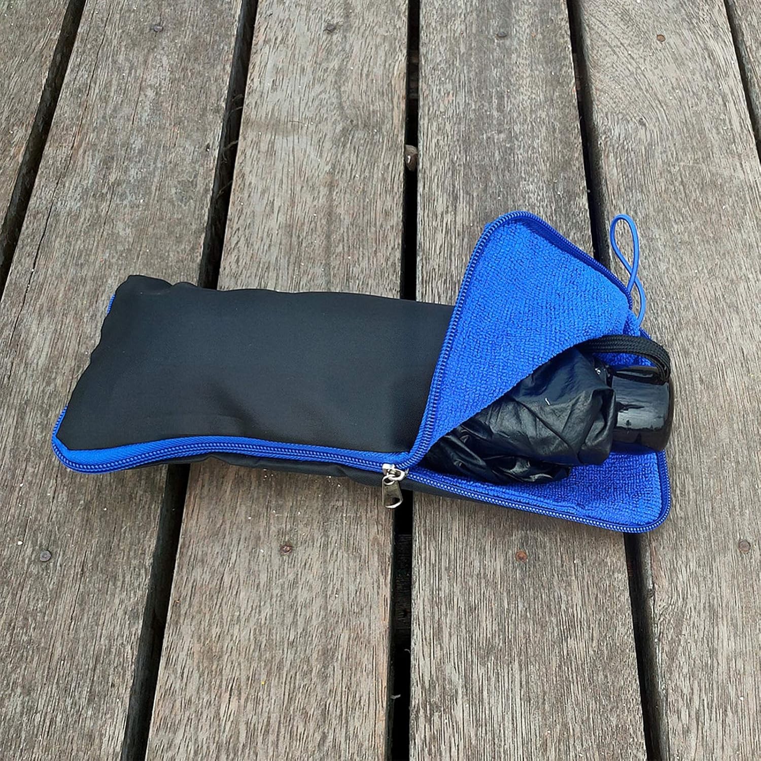 Husa Depozitare Umbrela, Flippy, Impermeabila, Interior Microfibra, cu Fermoar, 28 x 12 cm, Negru/Albastru [1]