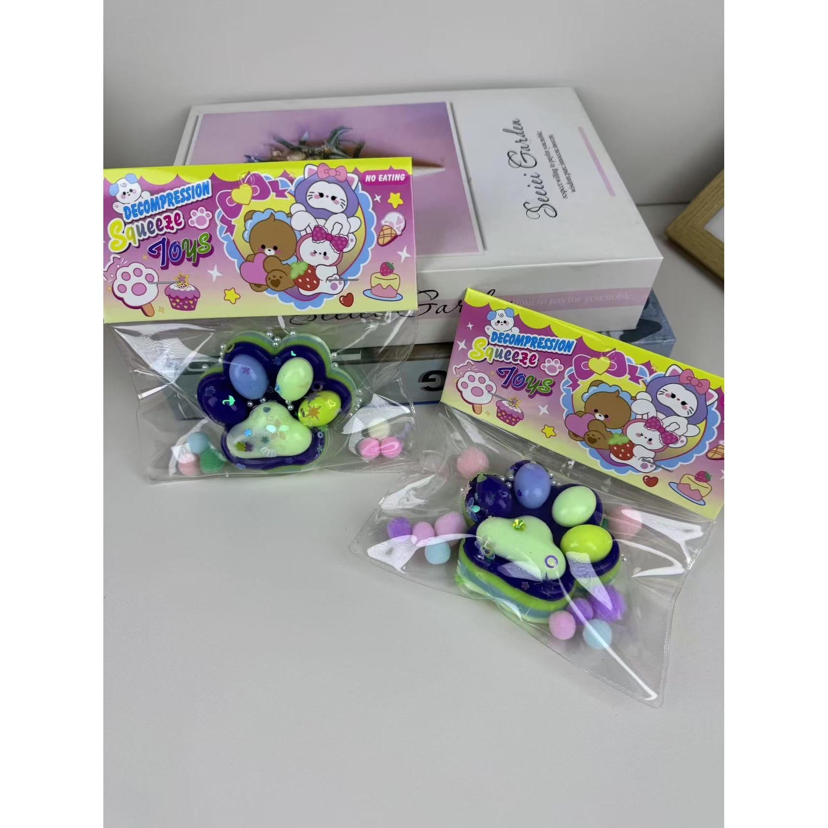 Jucarie Antistres Squishy, Flippy, cu Revenire Lenta, Squeeze Toys, Model Cat Paw, 12.5x10.5 cm, 220g, +3 Ani, din TPR, Model 6, Multicolor [2]